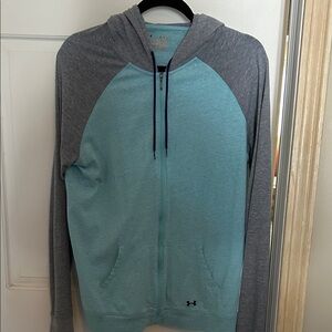 Under Armour Women’s lightweight hoodie XL